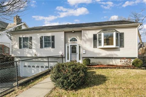 216 Pine St, Peekskill, NY 10566 photo 1
