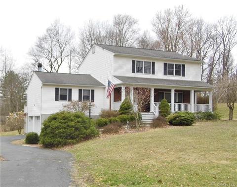 16 Argent Dr, Poughkeepsie, NY 12603 photo 1