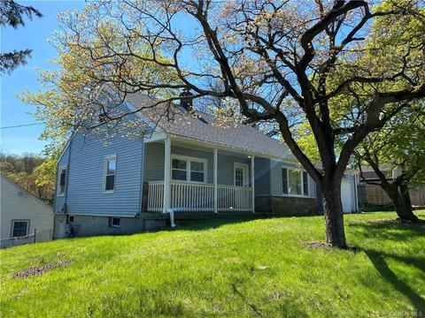 951 Lyman Ave, Peekskill, NY 10566 photo 1