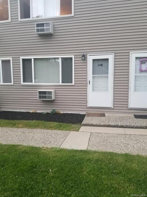 11 Fishkill Glen Dr #E, Fishkill, NY 12524 photo 1
