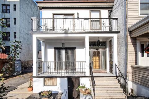 369 E 207th St, Bronx, NY 10467 photo 1
