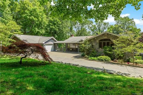 210 Chadeayne Rd, Yorktown, NY 10562 photo 1
