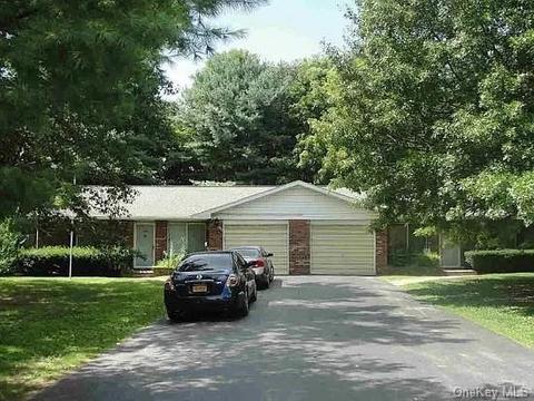 27 Mapleview Rd, La Grange, NY 12603 photo 1