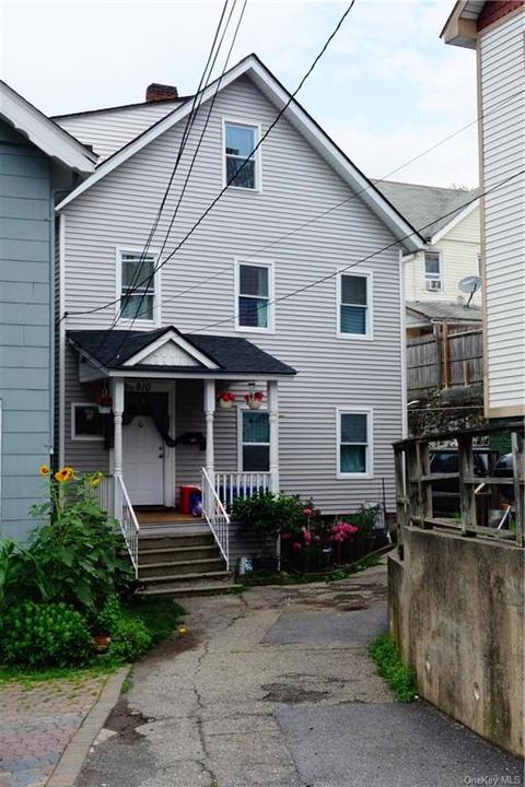 910 Elm St, Peekskill, NY 10566 photo 1