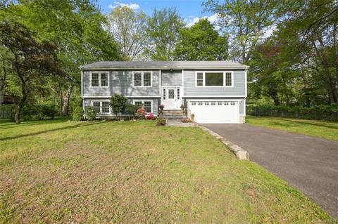 63 Lancer, Riverside, CT 06878 photo 1