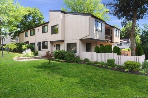 2505 Fox Ln, Poughkeepsie, NY 12603 photo 1