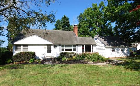 33 Friendly Rd, Mahopac, NY 10541 photo 1