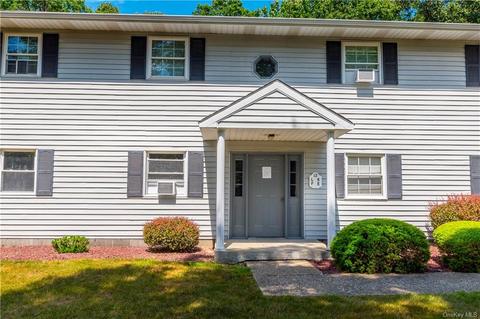12 Field Ct #E, Fishkill, NY 12524 photo 1