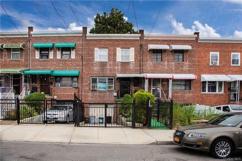 1053 E 218th St, Bronx, NY 10469 photo 1