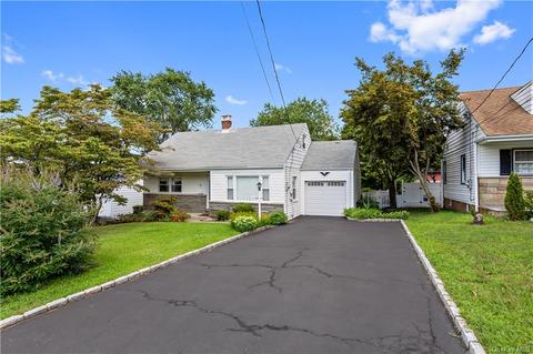 916 Lyman Ave, Peekskill, NY 10566 photo 1