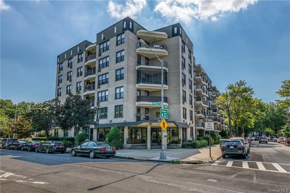 1874 Pelham Pkwy S 4H, Bronx, NY 10461 1 photo MLS 6064281 Movoto