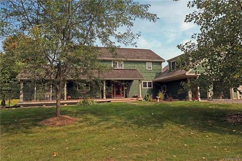 12 Aumick Rd, Shawangunk, NY 12589 photo 1