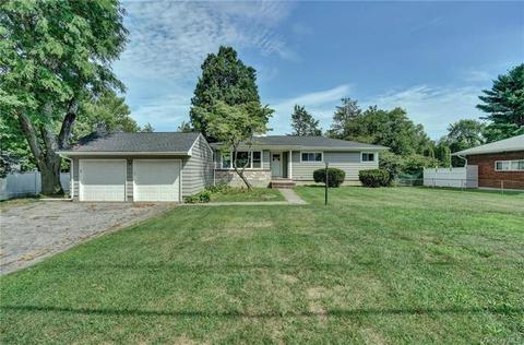 121 Spackenkill Rd, Poughkeepsie, NY 12603 photo 1