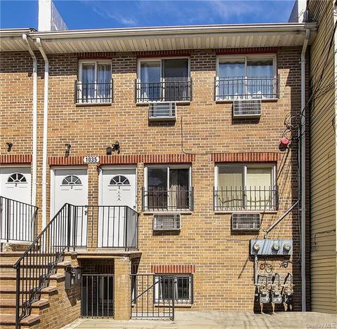 1035 E 216th St, Bronx, NY 10469 photo 1