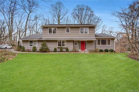 20 Surrey Ln, New Castle, NY 10562 photo 1