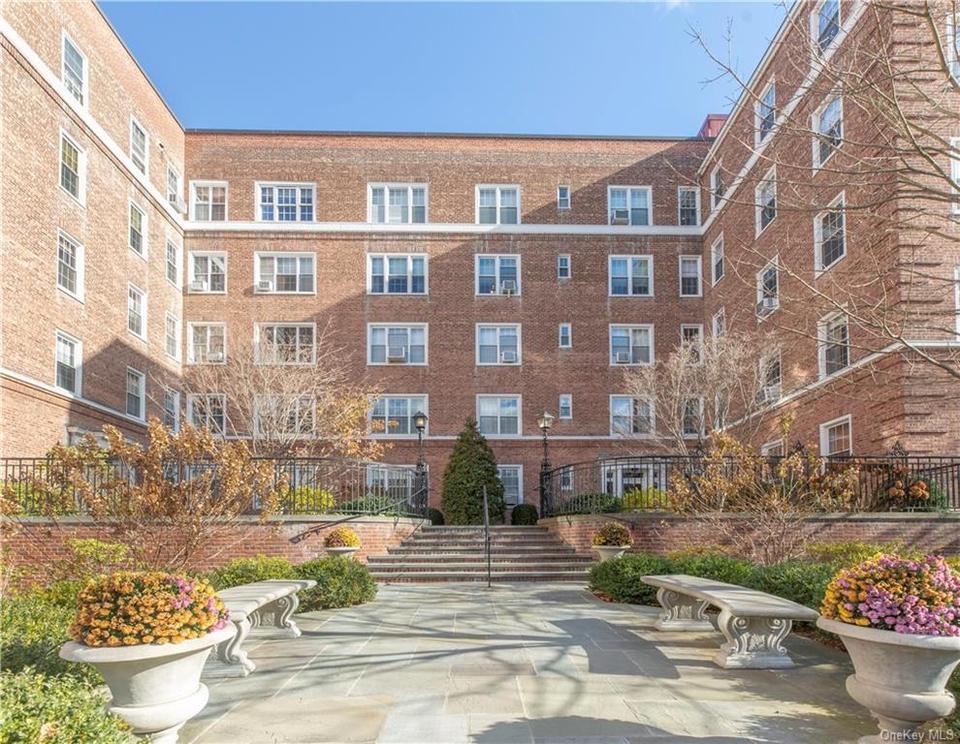 8 Midland Gardens 2 I, Bronxville, NY 10708 Movoto