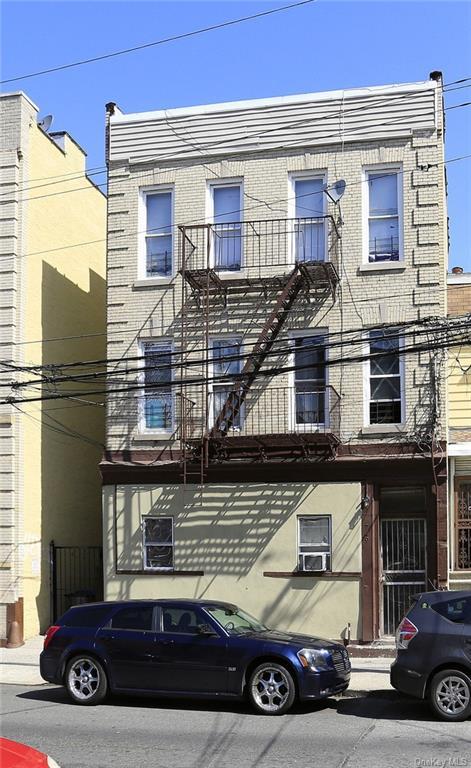 749 E 223rd St, Bronx, NY 10466 photo 1