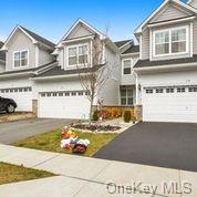 147 Meadow View Dr, Wallkill, NY 10940 photo 1