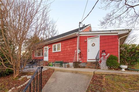 900 Bernard Rd, Peekskill, NY 10566 photo 1
