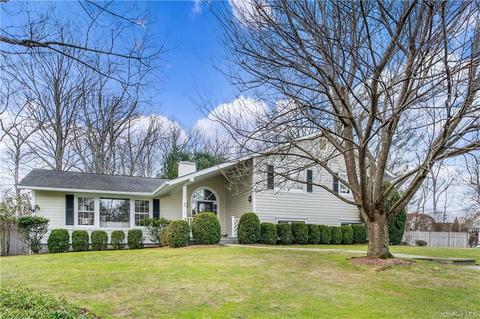 2 Trails End, Rye, NY 10580 photo 1