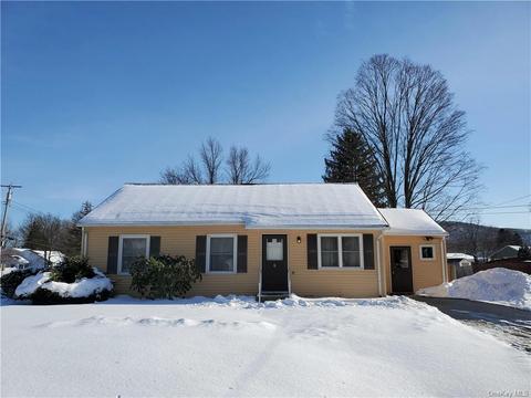 4 Fairfax Rd, Fishkill, NY 12524 photo 1