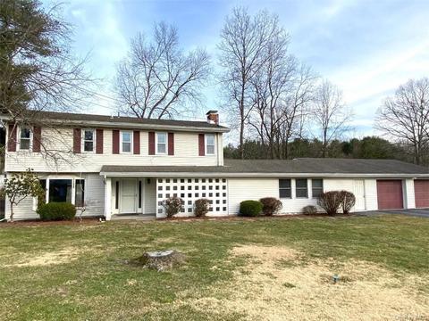 7 Casperkill Dr, Poughkeepsie, NY 12603 photo 1