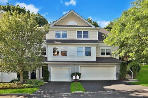 84 Hillcrest Ln, Peekskill, NY 10566 photo 1