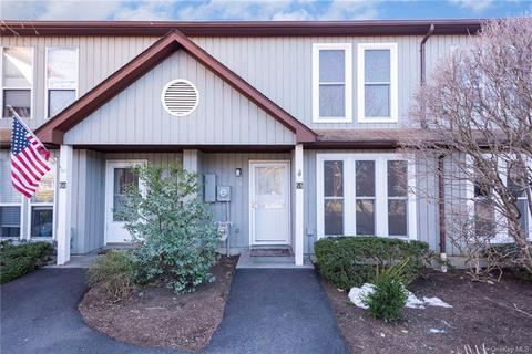 58 Hemlock Cir, Peekskill, NY 10566 photo 1