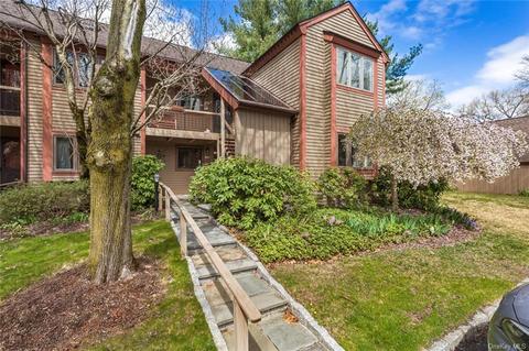 507 Eagle Bay Dr, Ossining, NY 10562 photo 1
