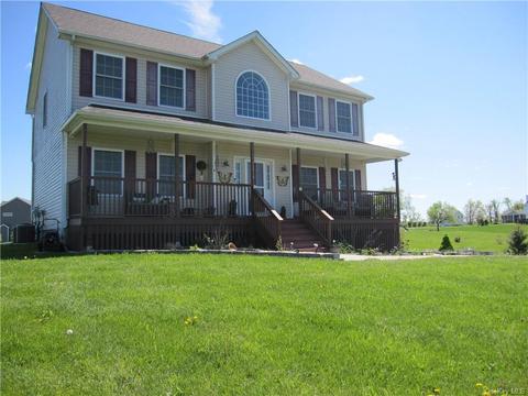 34 Ralph Brach Dr, Shawangunk, NY 12589 photo 1