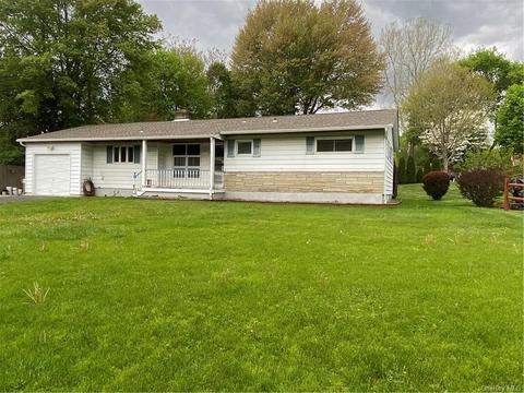 8 Broadview Rd, Poughkeepsie, NY 12603 photo 1