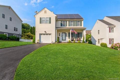 25 Louis Ct, Peekskill, NY 10566 photo 1