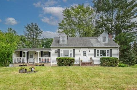 82 Cedar Ln, Ossining, NY 10562 photo 1