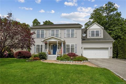 4 Stacey Ct, Peekskill, NY 10566 photo 1