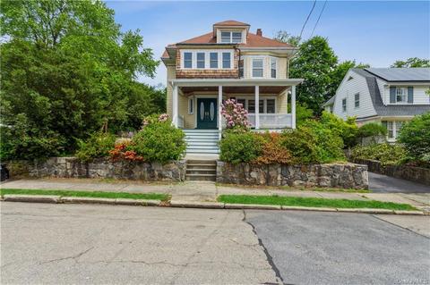 111 Nassau Pl, Peekskill, NY 10566 photo 1