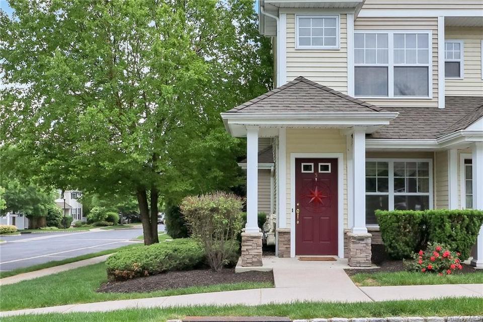 25 Fairways Dr 5, Wallkill, NY 10940 1 photo MLS 6121545 Movoto