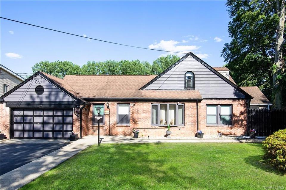 20 Truman Ave, Yonkers, NY 10703 1 photo MLS 6126043 Movoto