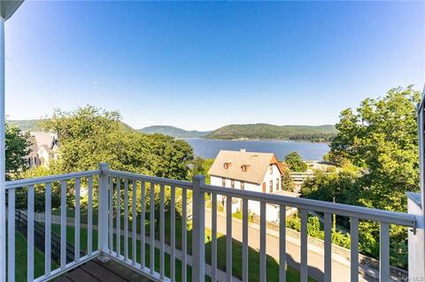 422 Northview Ct, Peekskill, NY 10566 photo 1