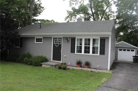 3 Peter Scott Dr, Cornwall, NY 12518 photo 1