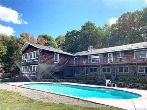 7 Vik Dr, Warwick, NY 10990 photo 1