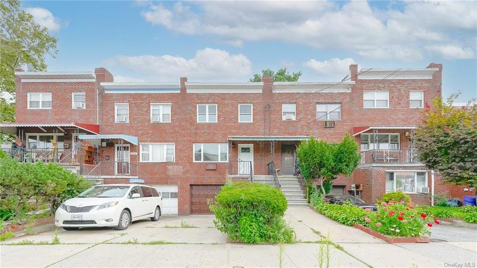 1066 Mace Ave, Bronx, NY 10469 1 photo MLS 6136271 Movoto