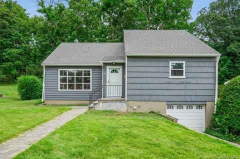 132 Overlook Ave, Peekskill, NY 10566 photo 1