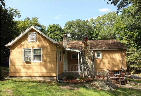 5 Forest Pl, Lake Peekskill, NY 10537 photo 1