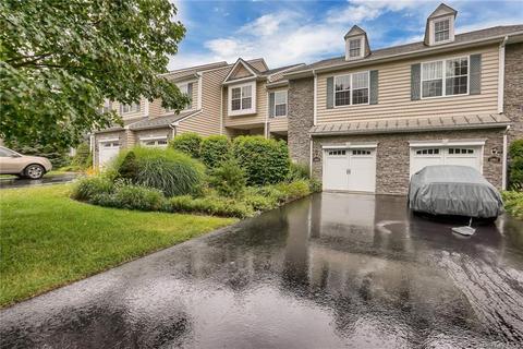 1059 Dutcher Dr, Fishkill, NY 12524 photo 1