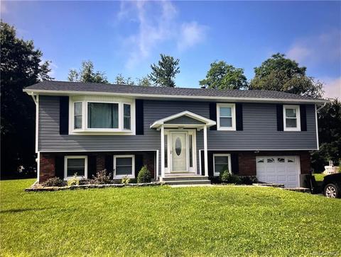 90 C E Penney Dr, Shawangunk, NY 12589 photo 1