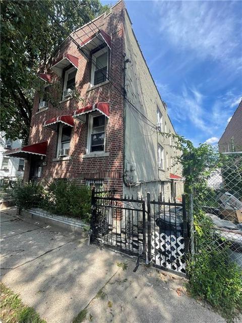 963 E 232nd St, Bronx, NY 10466 photo 1