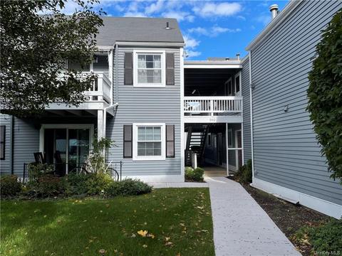 302 Commons Way #B, Fishkill, NY 12524 photo 1
