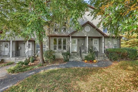 77 Hemlock Cir, Peekskill, NY 10566 photo 1
