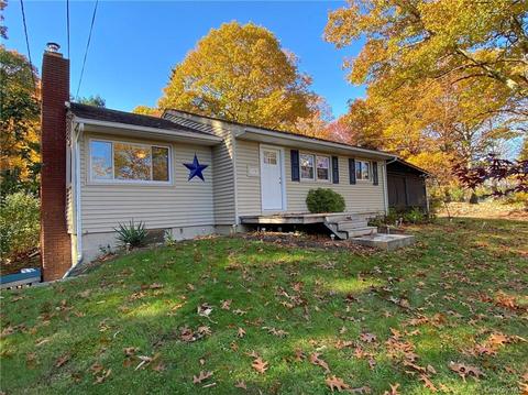 195 Mountain View Ave, Newburgh, NY 12589 photo 1