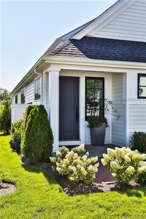 25 Jasmine Ln, Rye, NY 10573 photo 1